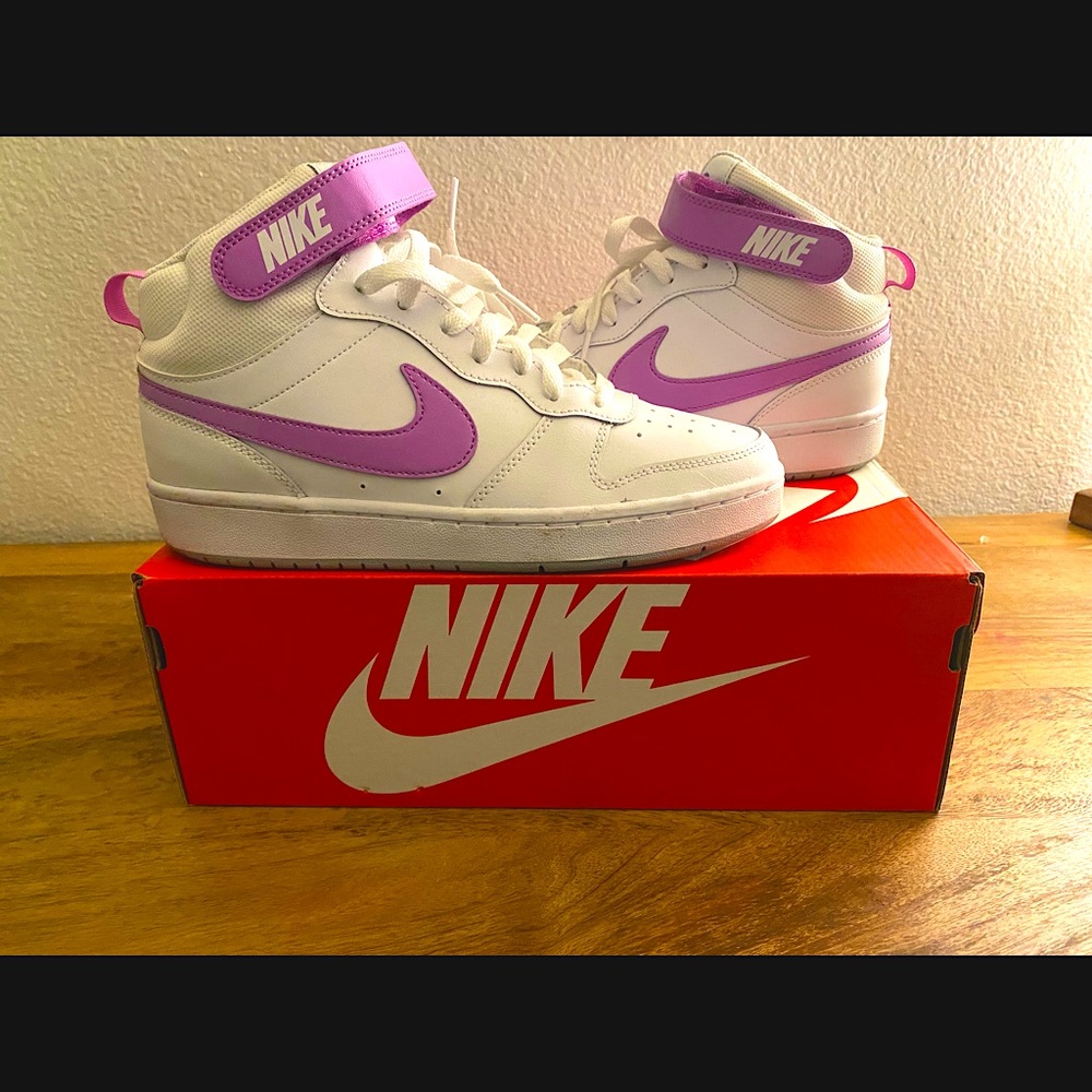 Purple and white mode mids